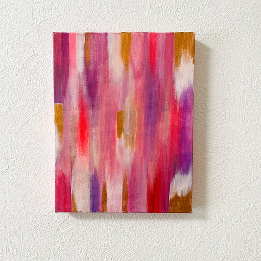 ピンクのグラデーションが美しいアート。インテリアにも最適