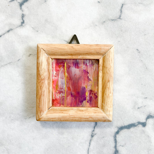 Yuka Mitsufujiによる小さなフレーム付き抽象画 ピンクのグラデーション / Small framed abstract painting by Yuka Mitsufuji, hand-painted, palm-sized original artwork Pink Gradient